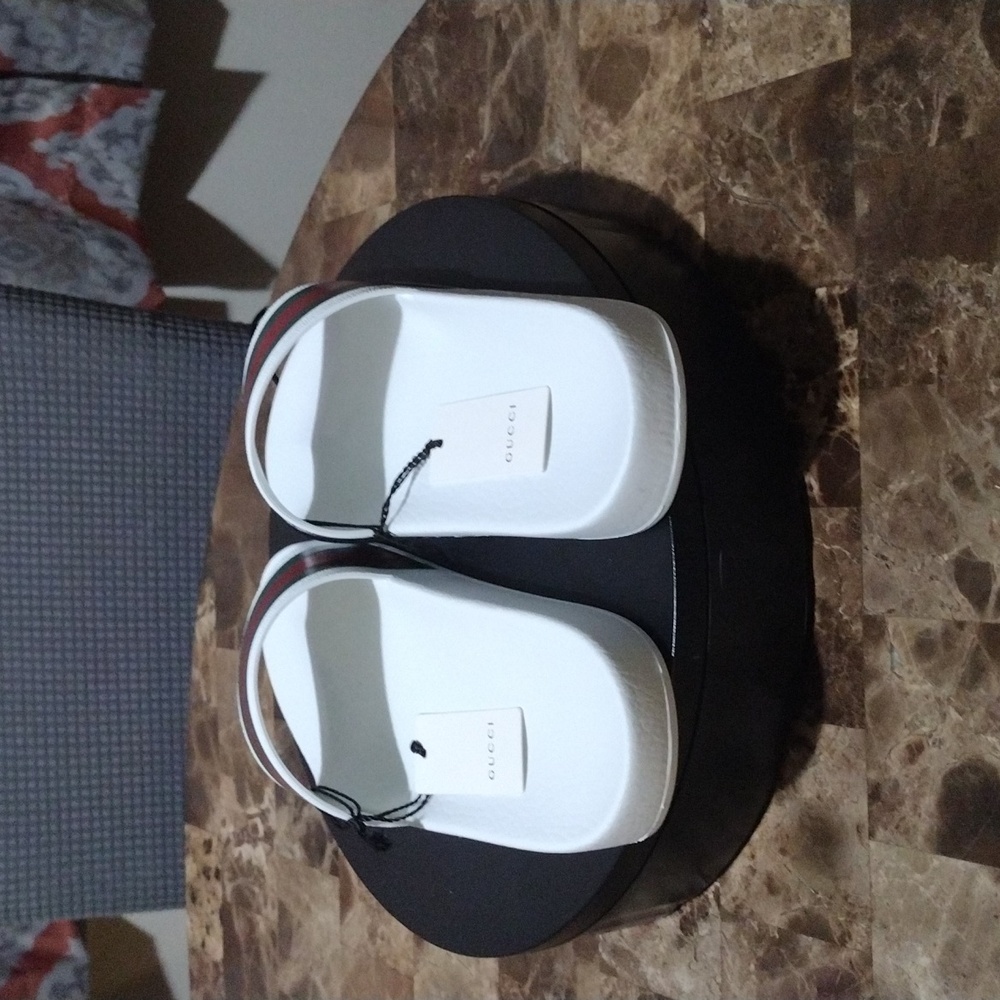 Gucci Slides - Picture 9 of 12